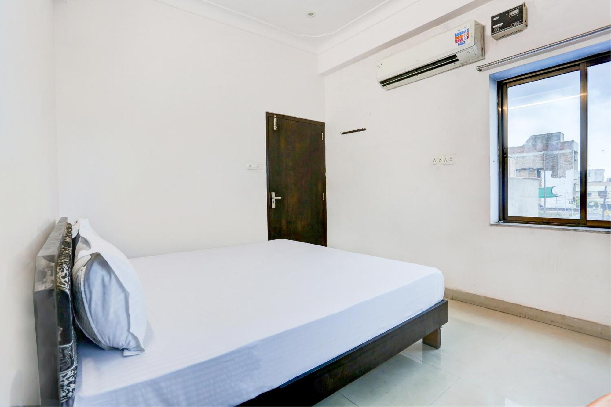 Super Hotel O Goverdhan Villa Udaipur Luaran gambar
